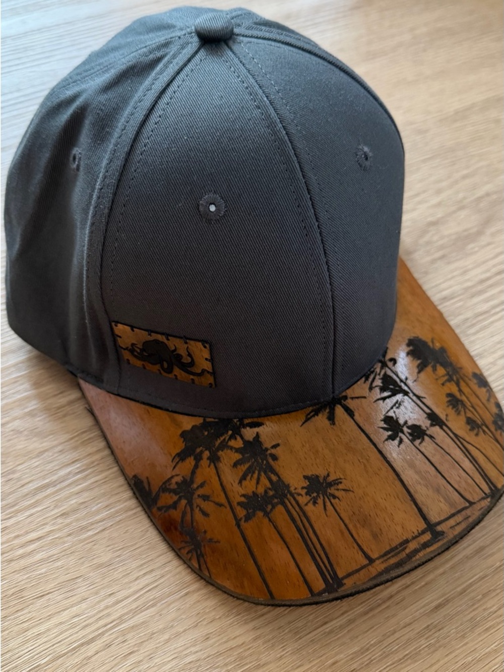 Calabash Gray and Brown Palm-Print Men's Cap